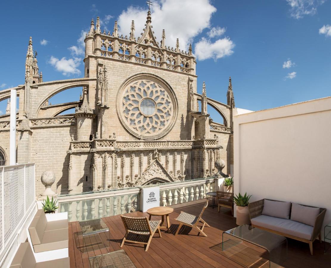 Puerta Catedral Suites Siviglia Esterno foto