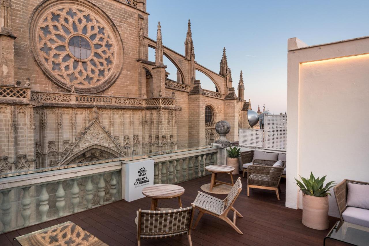 Puerta Catedral Suites Siviglia Esterno foto