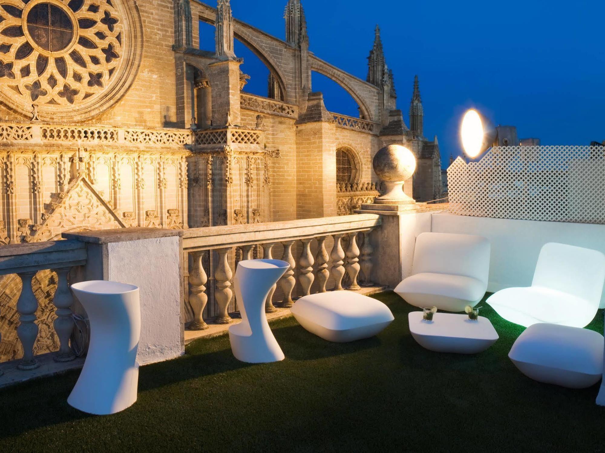 Puerta Catedral Suites Siviglia Esterno foto